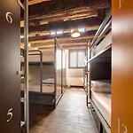 Generator Hostel *