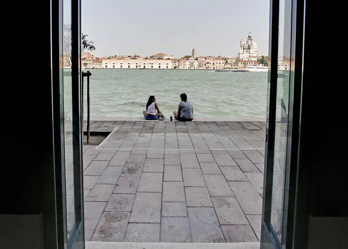 Generator Auberge de jeunesse *