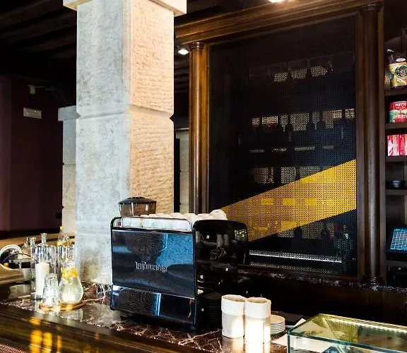 Auberge de jeunesse Generator *