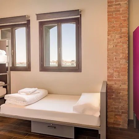 جينيراتور فينس